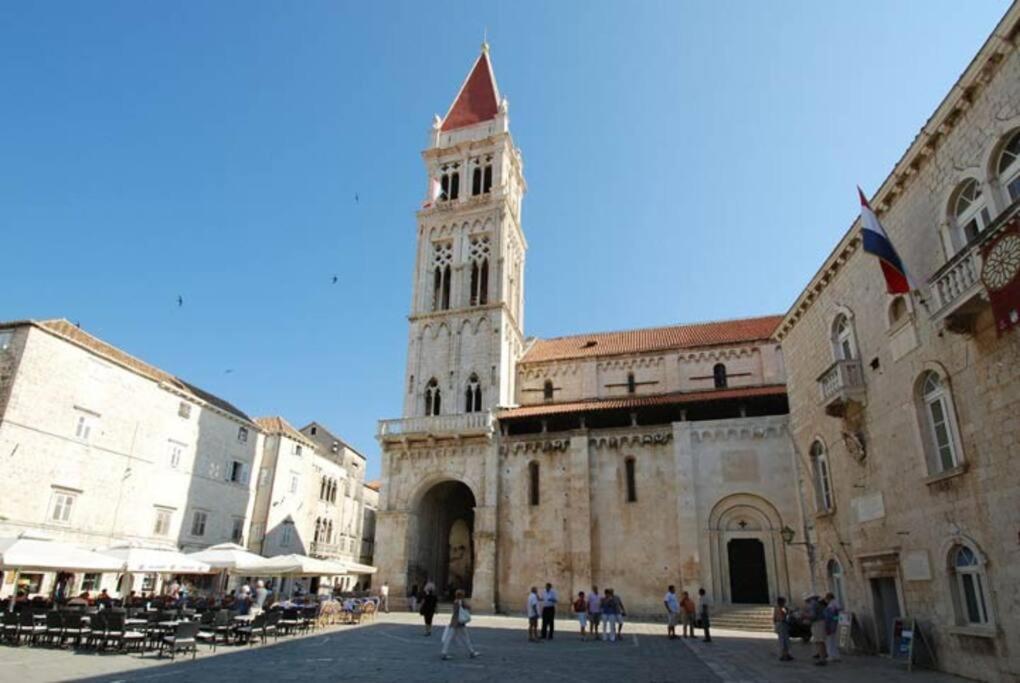 Apartment Dajana Feeling Of Home Trogir Exterior photo